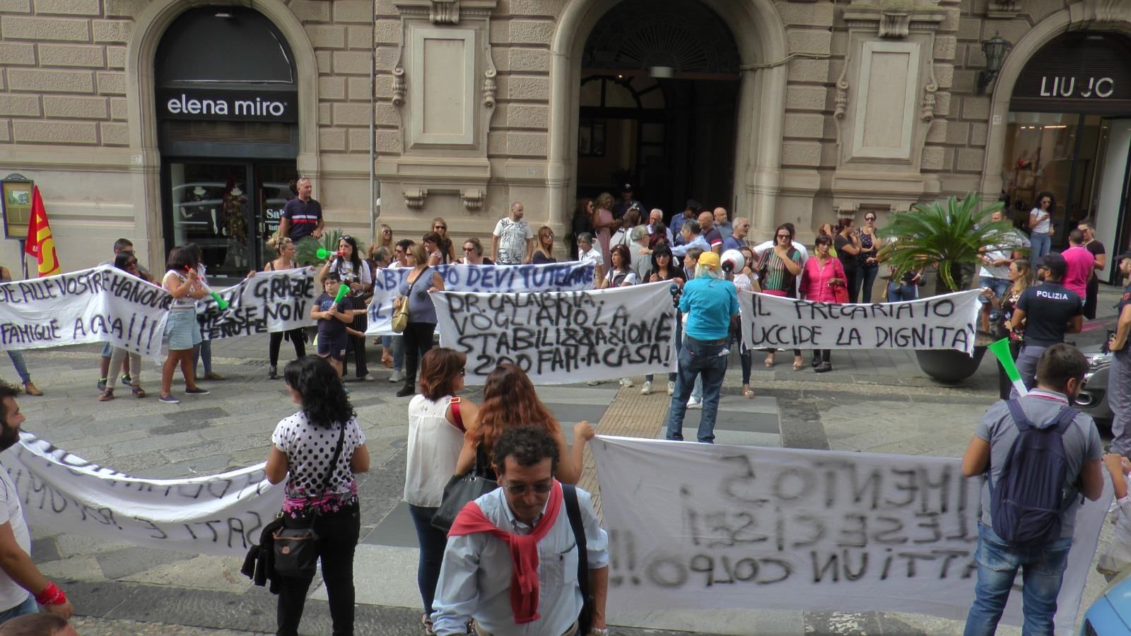 Catanzaro, l’Sos di Mantella: in pericolo i servizi dell’ospedale – VIDEO