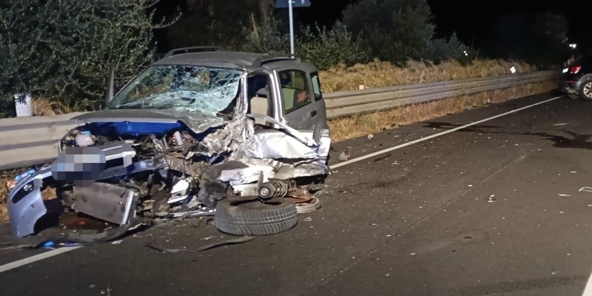 Incidente mortale sulla Statale 106, un morto e due feriti a Sellia Marina