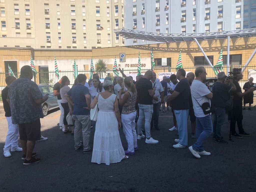 Tagli e disservizi al “San Giovanni di Dio”, sit-in della Cisl davanti all’ospedale