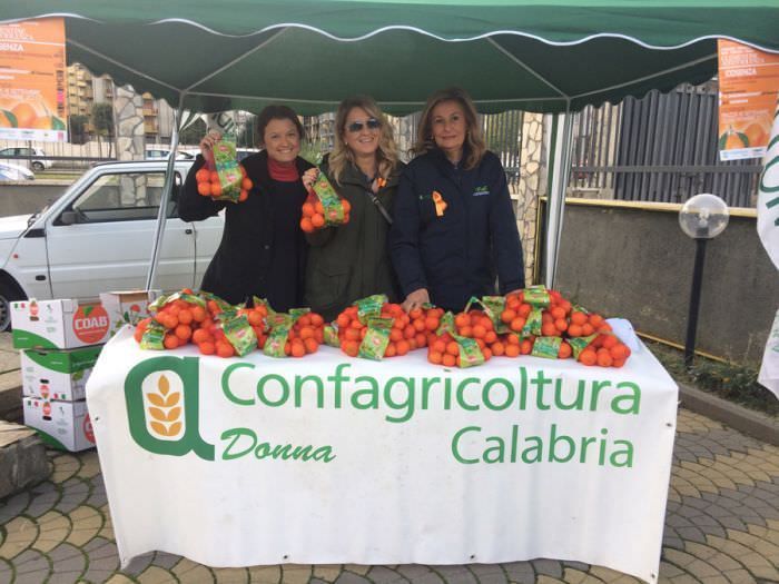 Le clementine di Confagricoltura Donna contro la violenza di genere