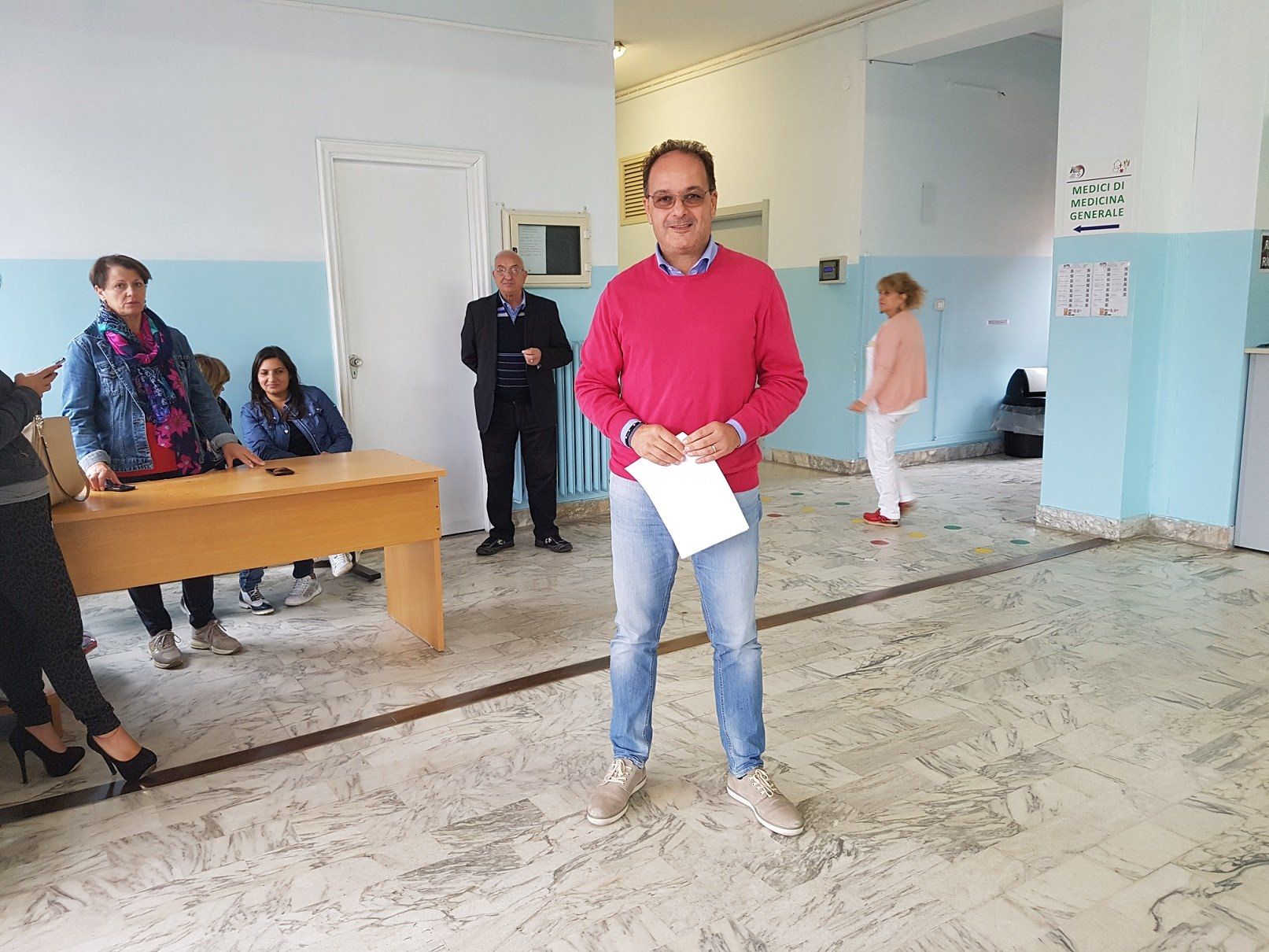 Chiaravalle, ex ospedale ancora occupato per protesta