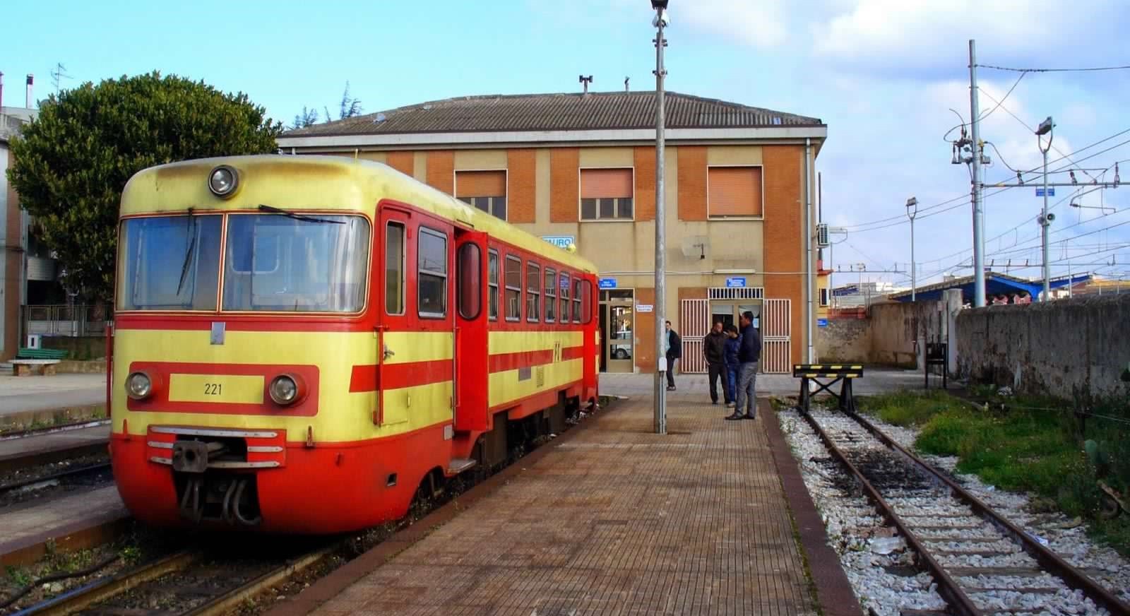 «No allo smantellamento della Ferrovia Calabro-Lucane»