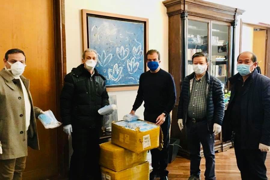 Cosenza, dai cinesi in dono 6mila mascherine