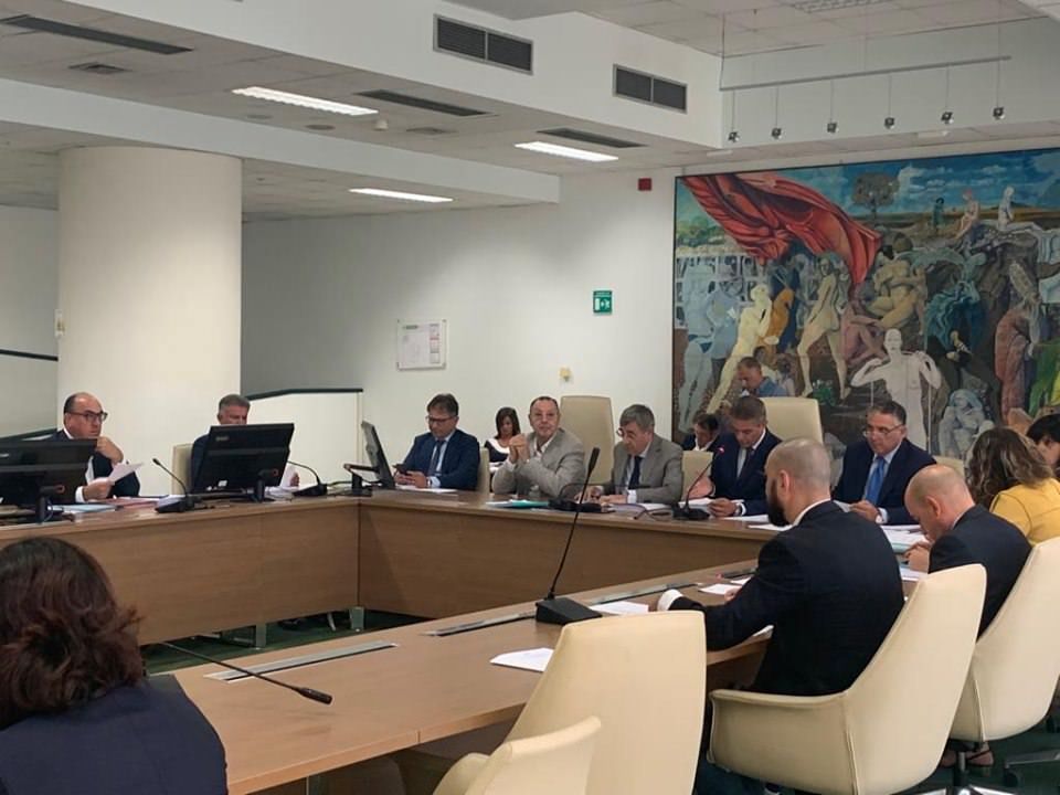 Sanità, c'è la "salva precari". Ma Cotticelli avverte: «La legge è invalicabile»