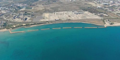 discarica crotone fronte mare