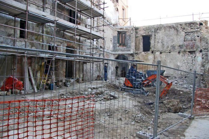 Demolizioni nel centro storico di Cosenza, il caso approda in Parlamento