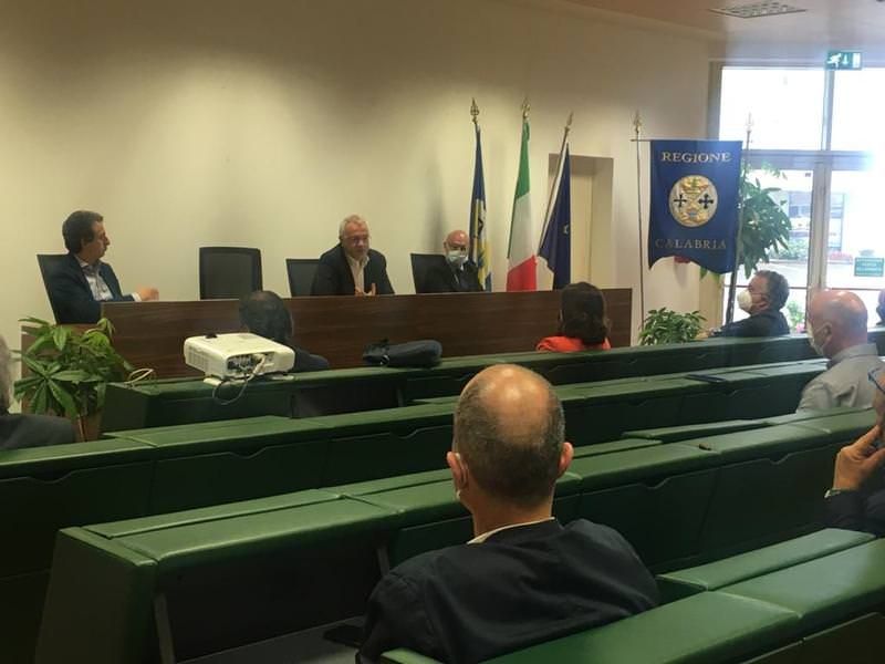Incontro Talarico-sindacati, la Cittadella si prepara alla "fase 2"