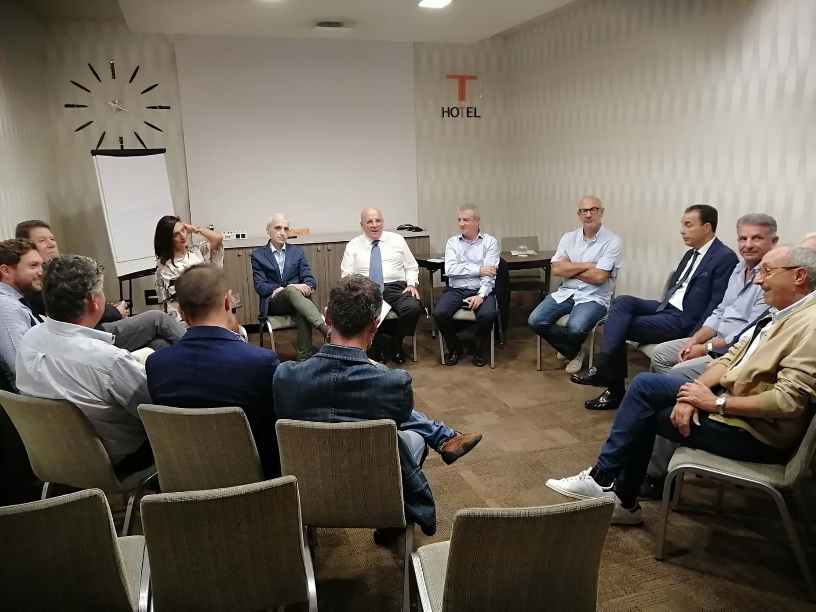 Regionali, gli "oliveriani" rilanciano: Graziano sotto accusa, via al tavolo del programma