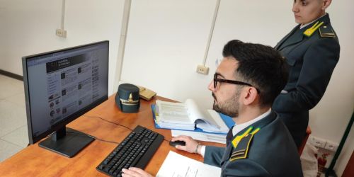 guardia di finanza catanzaro