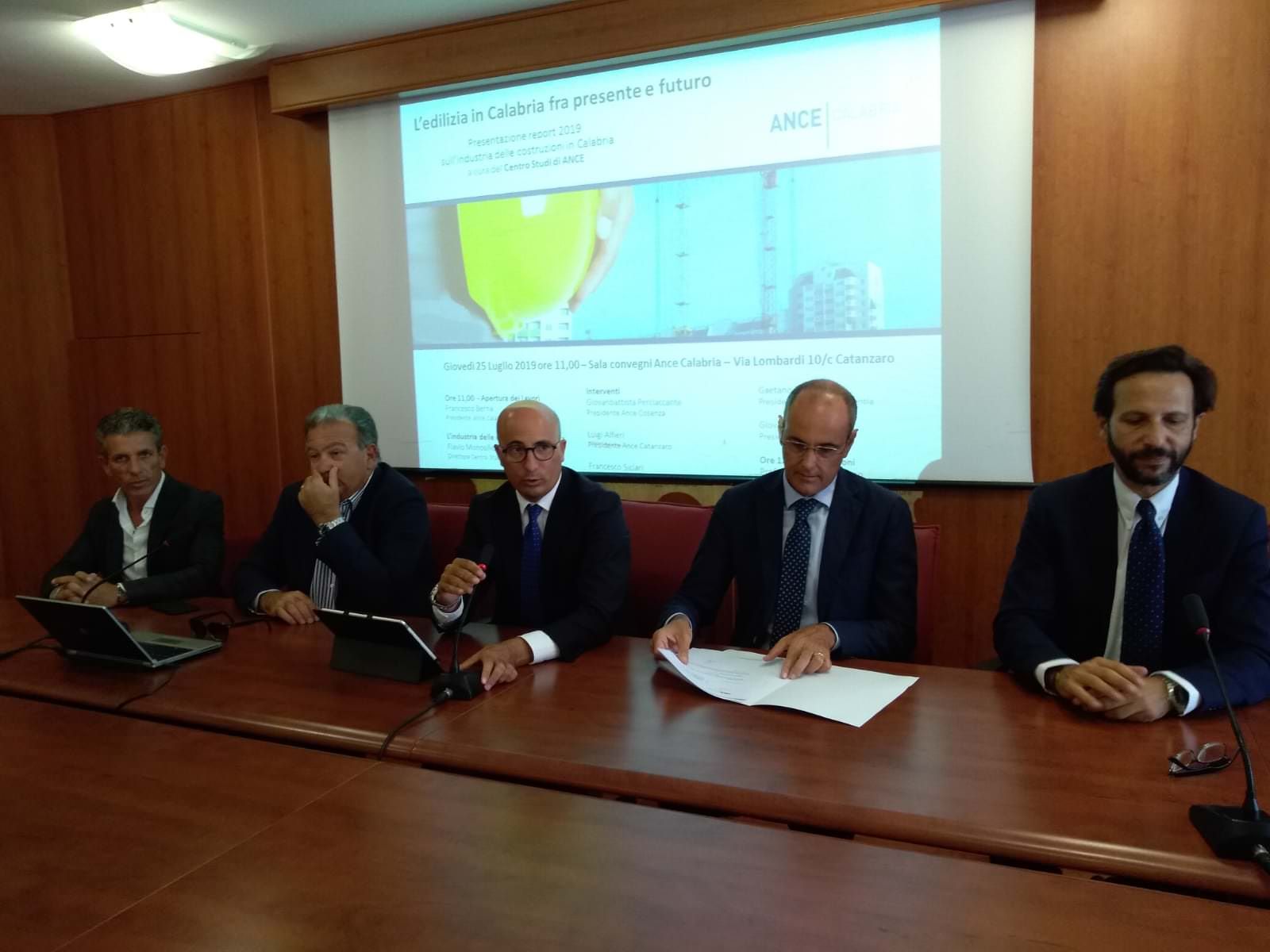 Costruzioni, continua la crisi: investimenti pubblici al palo
