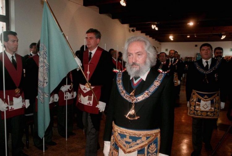L'ex Gran maestro e i misteri d'Italia: «A Gelli montagne di dollari dagli Usa»