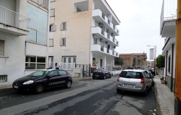 Amantea, migrante positivo fugge dal Centro d'accoglienza. "Beccato" alla stazione – FOTO