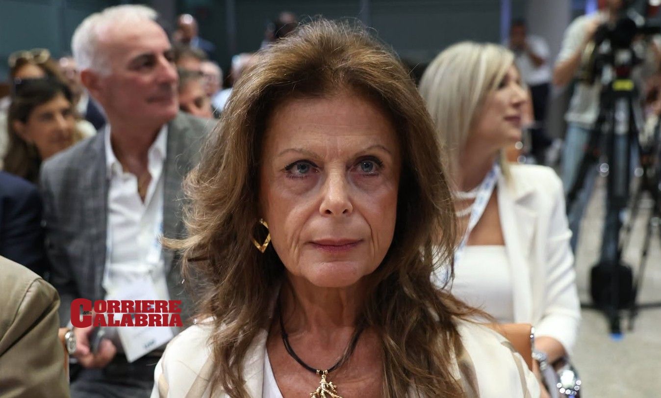 Terremoto giudiziario a Carolei, il prefetto sospende il Consiglio e nomina il commissario