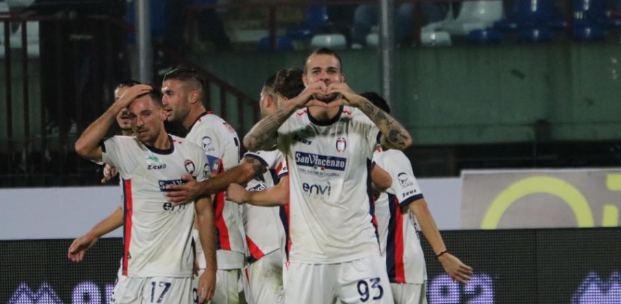 Tumminello salva il Crotone, a Potenza finisce 2-2