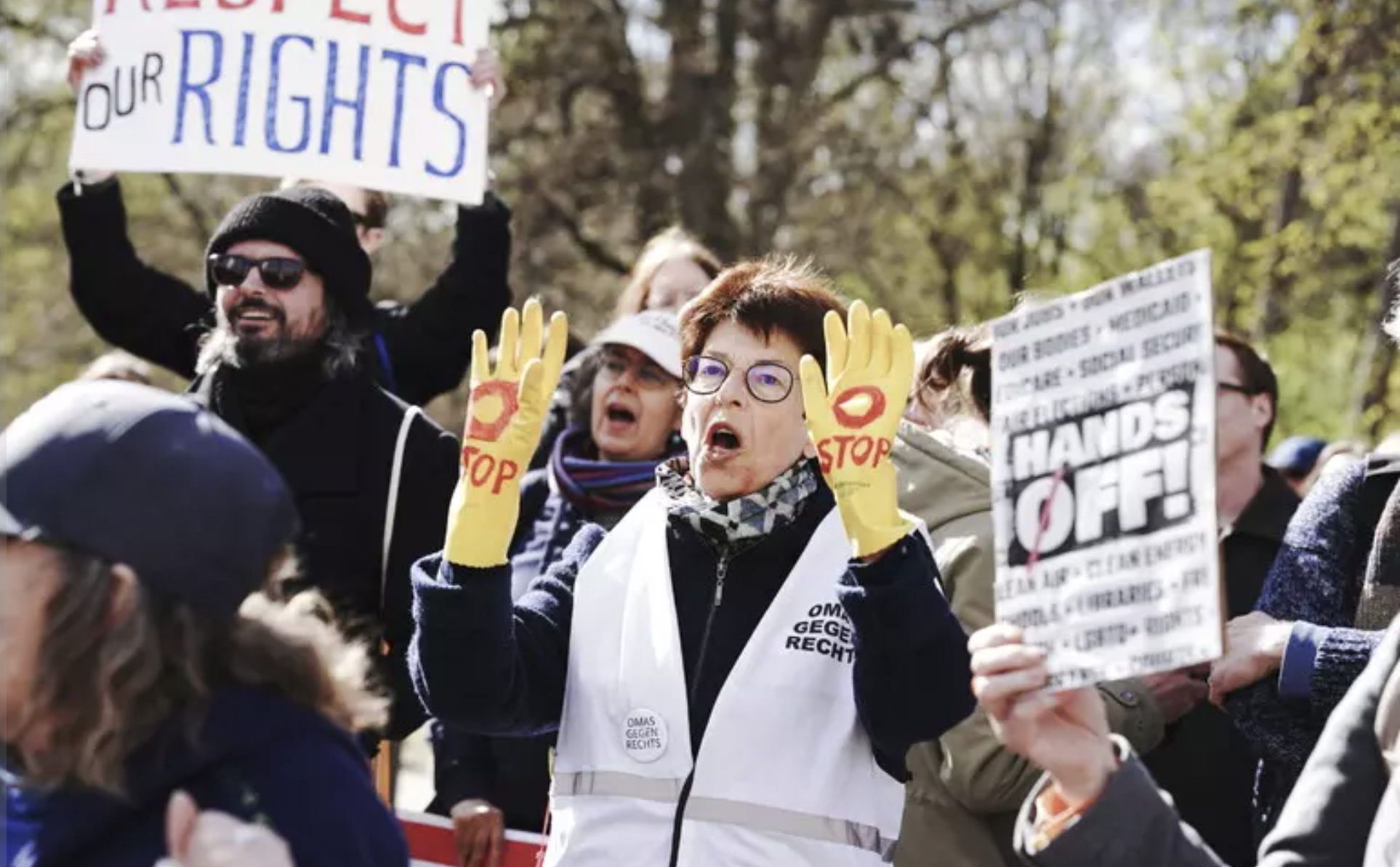 Dall’Europa agli Stati Uniti, ondata di proteste contro le politiche di Trump