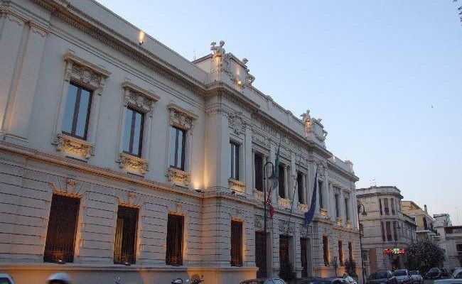 Nel Cosentino 69 Comuni senza rendiconto, il prefetto: «Pronti a scioglierli»
