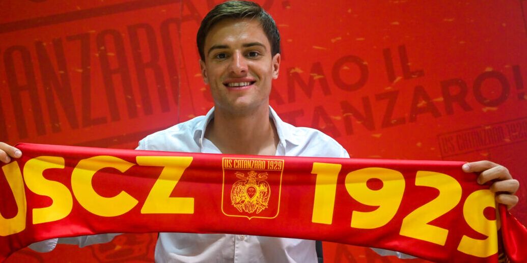 Un altro colpo in ingresso per il Catanzaro: dalla Juve arriva l’attaccante Compagnon
