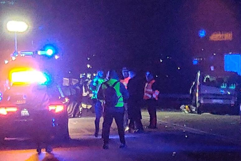 Scontro frontale nel Tarantino, 4 morti e 2 feriti