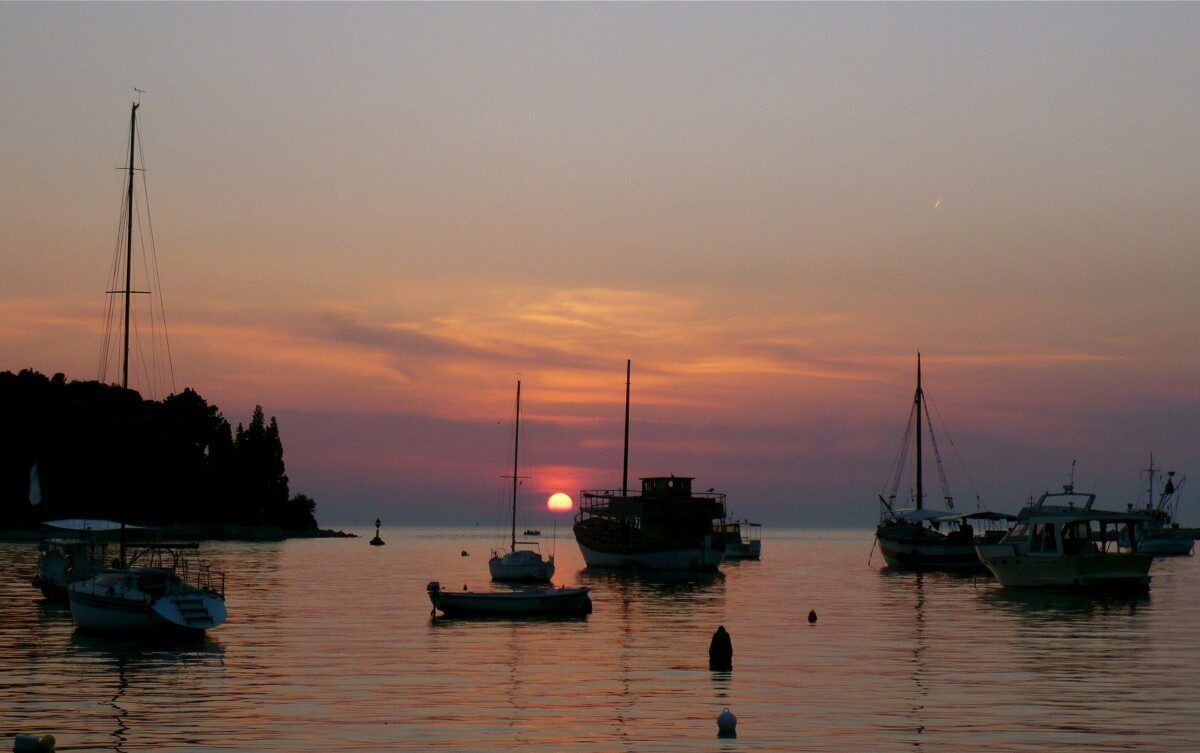 Albergo nautico diffuso in Calabria, approvata all’unanimità la proposta di legge di Alecci