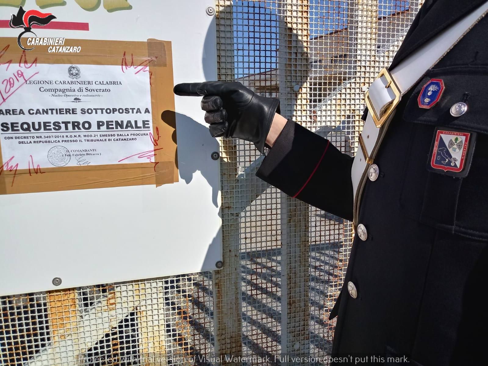 Viola i sigilli su un cantiere nautico sequestrato, arrestato 66enne a Isca