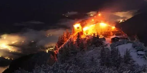 In fiamme il “Nido dell’Aquila” di Hitler