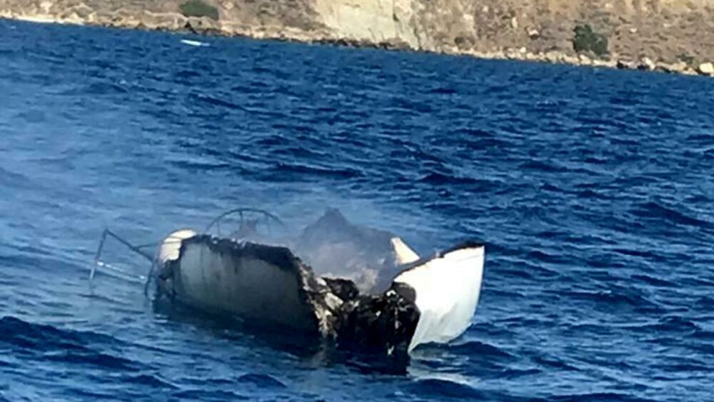 Migranti morti nella barca a vela in fiamme a Crotone, chiesto il rinvio a giudizio dei finanzieri