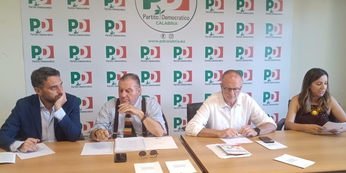 «È urgente e necessario aprire un grande dibattito sui 50 anni di regionalismo»