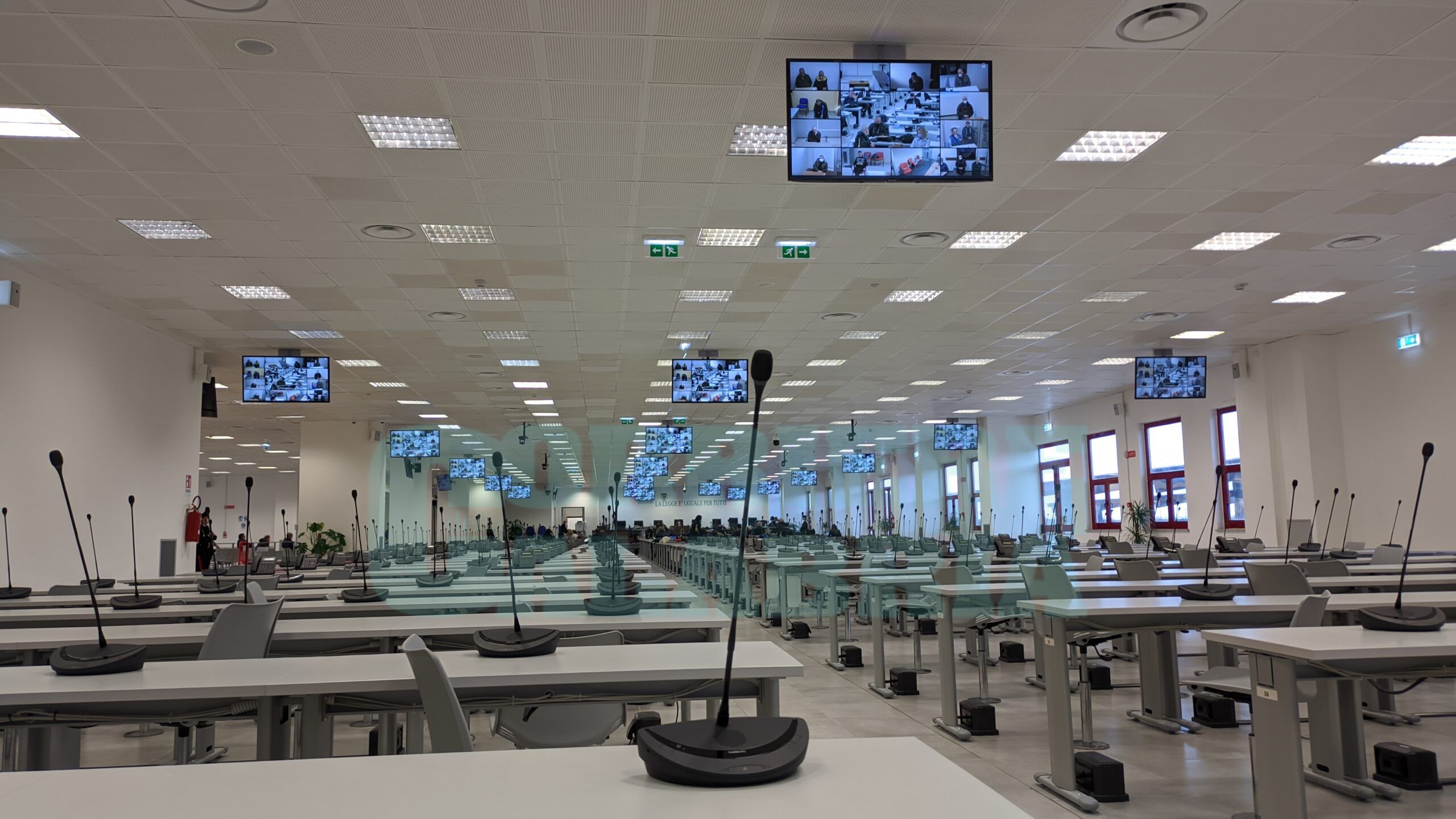 Imponimento, il controllo del settore turistico e le minacce di Rocco Anello a Stillitani: «Ti arriva una fucilata da là sopra»