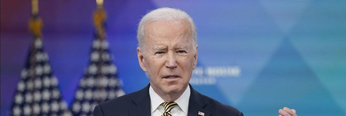 Biden attacca Trump: «Con lui la democrazia è a rischio»