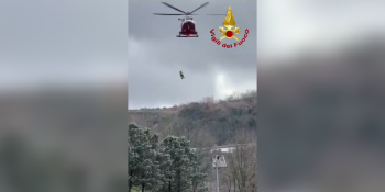 Esonda il fiume Busento nel Cosentino, evacuate 10 persone in elicottero