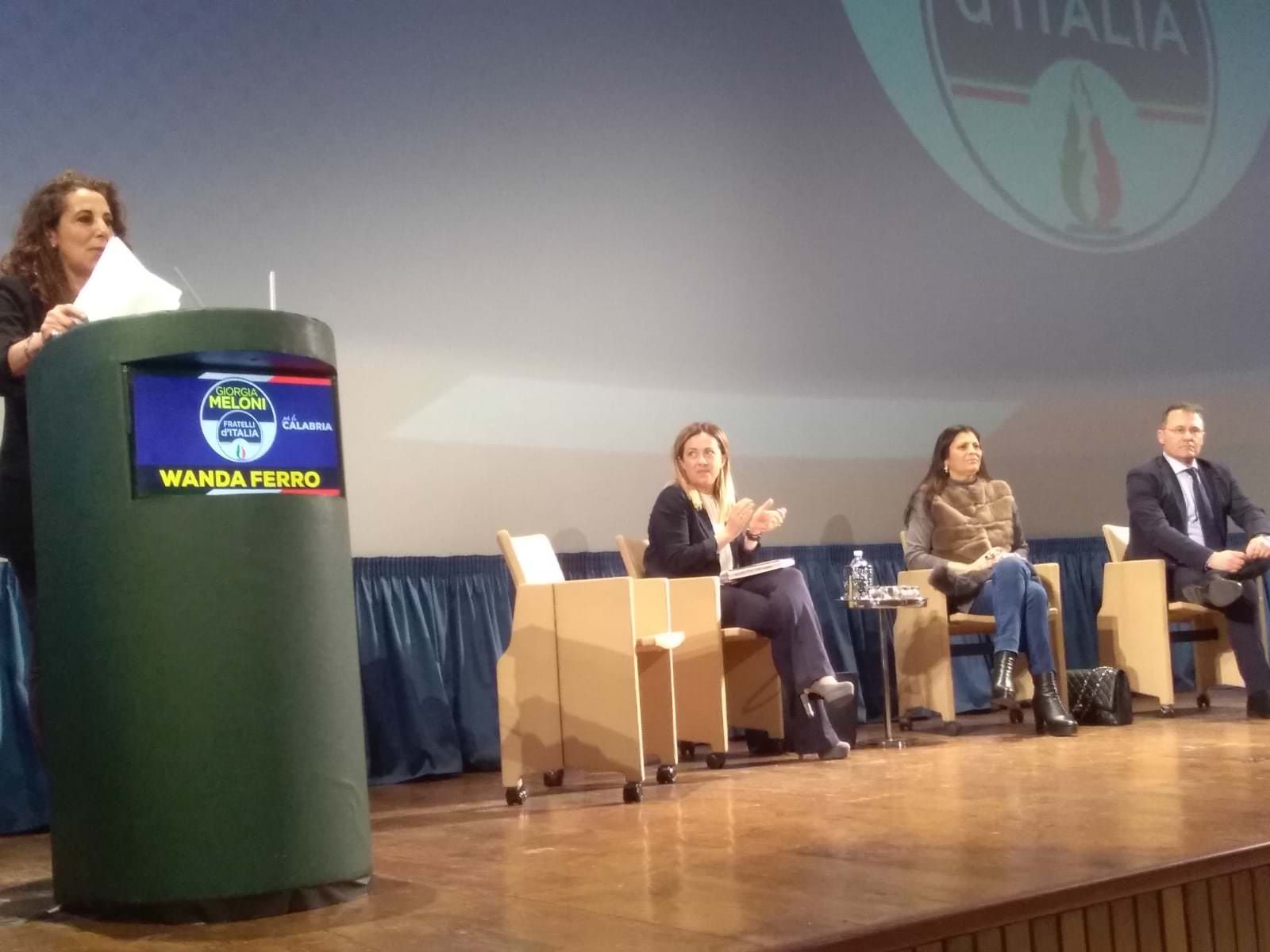 «Alla Calabria non serve il reddito ma infrastrutture di cittadinanza»