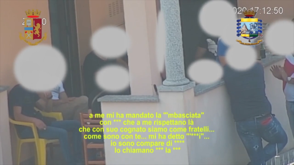 «Sti africoti hanno fatto un bordello». Dalla rissa in discoteca alla “lezione di ‘ndrangheta” dei Valenzisi