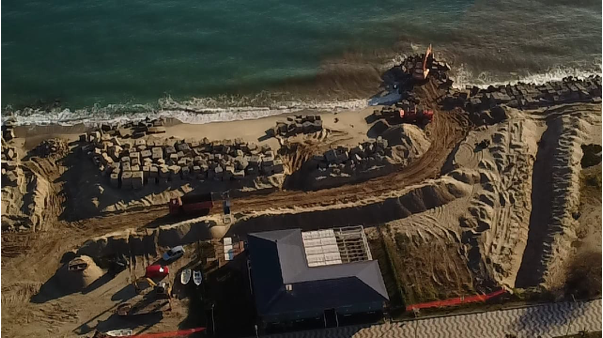 «La baia di Soverato rischia di “morire”»