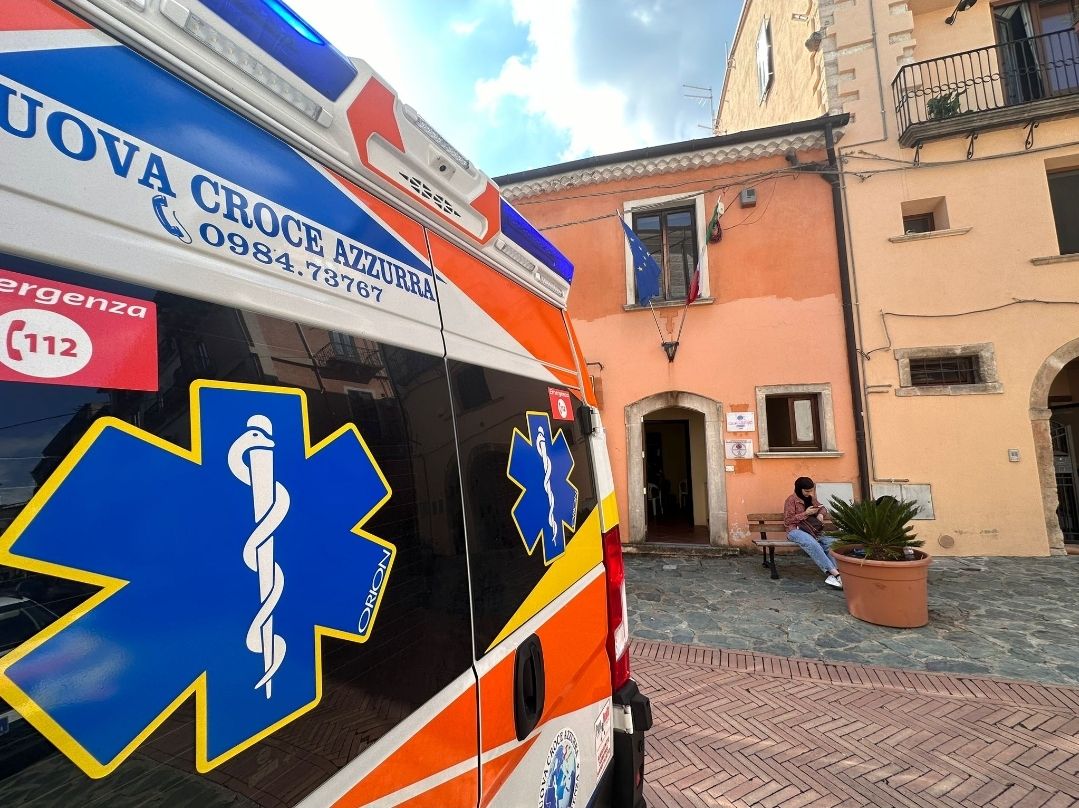 Prevenzione cardiologica, a Cerisano “salvato” un cittadino grazie al progetto “Una mano sul cuore”