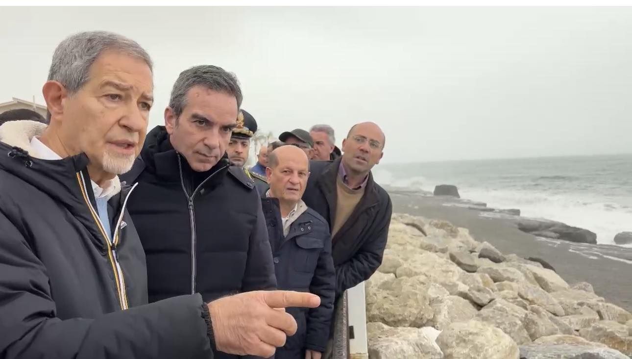 Maltempo, il ministro Musumeci in Calabria: «Siamo qui per assumere impegni» – FOTO
