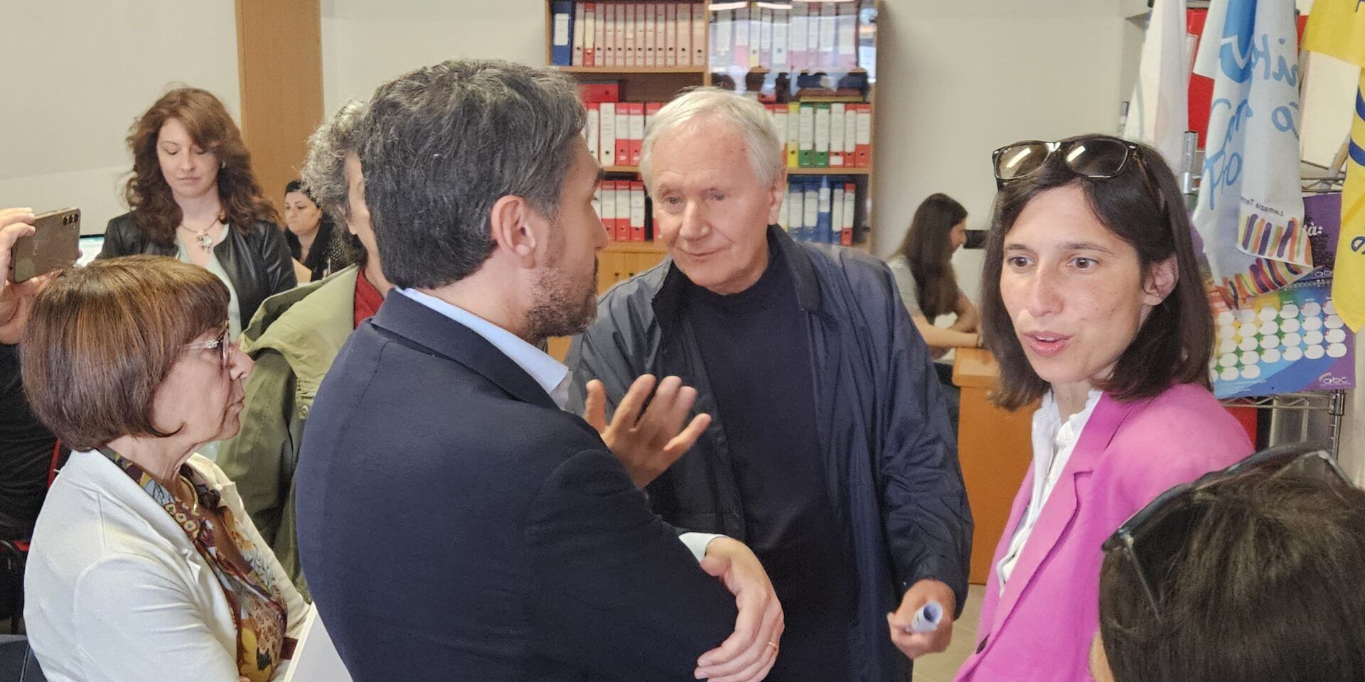 Elly Schlein in Calabria, la visita alla comunità Progetto Sud a Lamezia – FOTO
