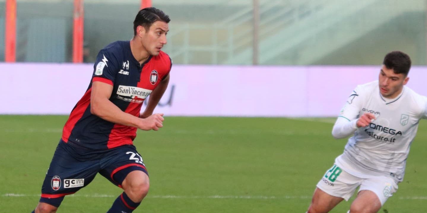 Serie B, tra le calabresi sorride solo il Crotone