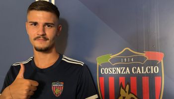Cosenza, ufficiale l’arrivo di Enrico Giannini: contratto biennale per l’esterno sinistro