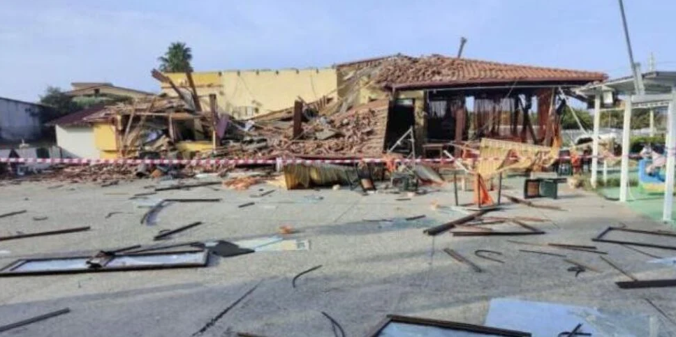 Esplosione distrugge pizzeria a Capo Vaticano, ipotesi fuga gas