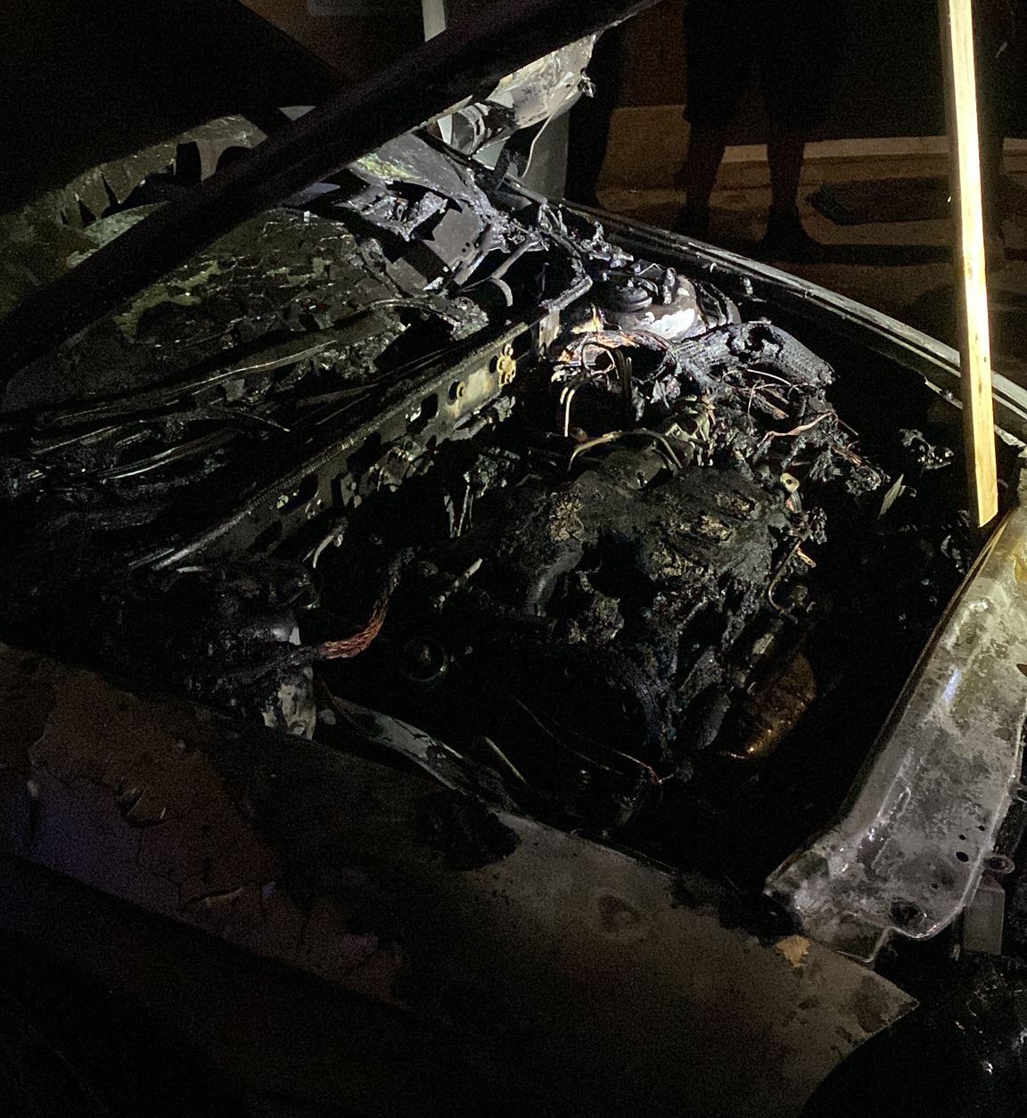 Corigliano Rossano, ancora un’auto in fiamme: è la 31ᵃ dall’inizio dell’anno