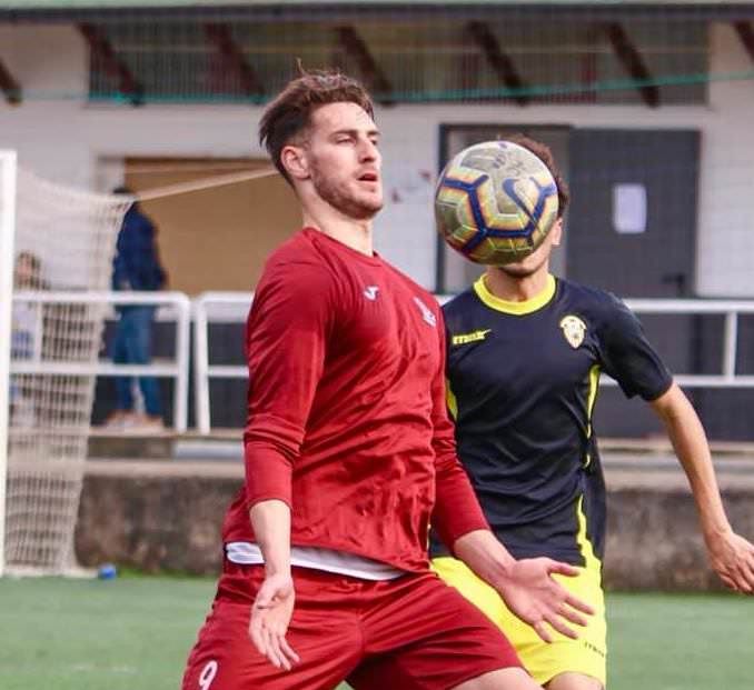 Un’altra tragedia della strada, calciatore 20enne muore sull’A2