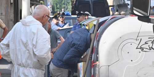 Bimba scomparsa a Firenze, maxi ispezione dei carabinieri nell'ex hotel