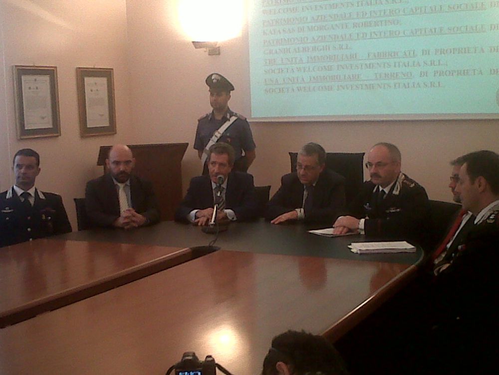 «Imprenditori in affari con i boss con la massima naturalezza»