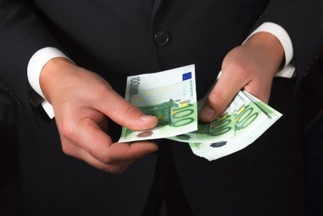 SOLDI SPORCHI | I destini incrociati dei due Giorgio