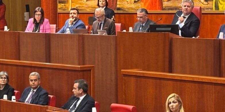 La prova muscolare ed elettorale di un centrodestra che chiude anche la partita delle autoriforme