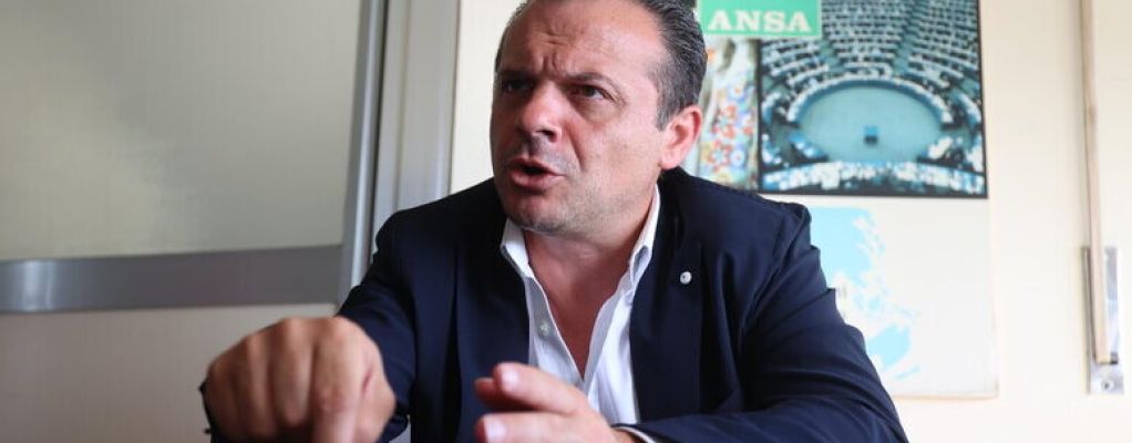 «Non diffamò l’ex procuratore Barbaro», assolto Cateno De Luca
