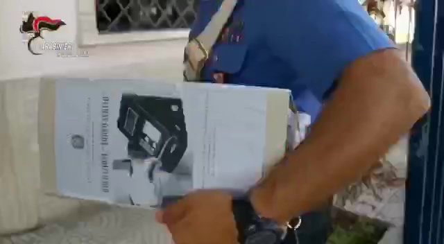 Assenteismo al Comune di Rosarno: misure cautelari per otto dipendenti – VIDEO