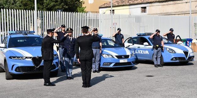Crotone e Vibo, la Polizia di Stato rende onore all’Arma dei carabinieri