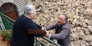 Fango e detriti su Stilo: si scava per escludere dispersi. Colpito un accesso alla Cattolica. Il sindaco: «Situazione critica»