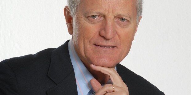 Unical, laurea “honoris causa” in Ingegneria gestionale a Santo Versace. Leone: «Simbolo del talento calabrese»